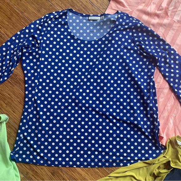 Bundle of 6 Tops: (Size 1X) Susan Graver, Denim & Company & Quaker Factory - Picture 2 of 14